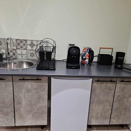 Chez Karine - Appartement Ledenon Экстерьер фото