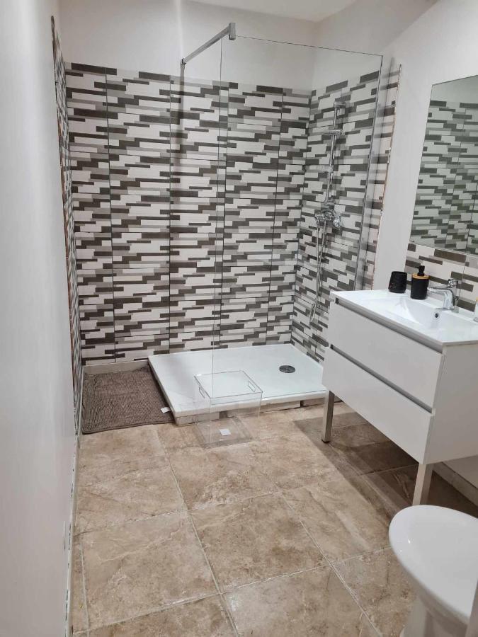 Chez Karine - Appartement Ledenon Экстерьер фото