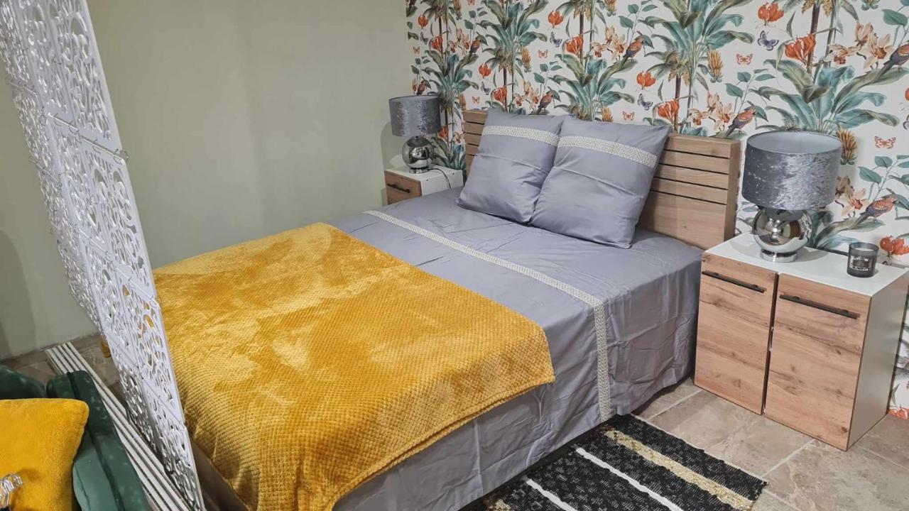 Chez Karine - Appartement Ledenon Экстерьер фото